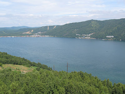 Blick vom Telegrafenmast in Port Baikal